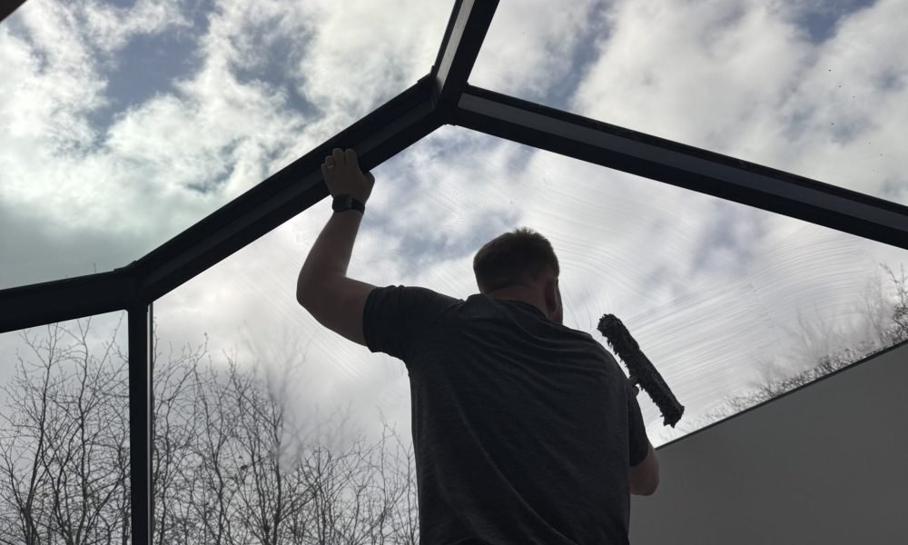 window cleaning reading